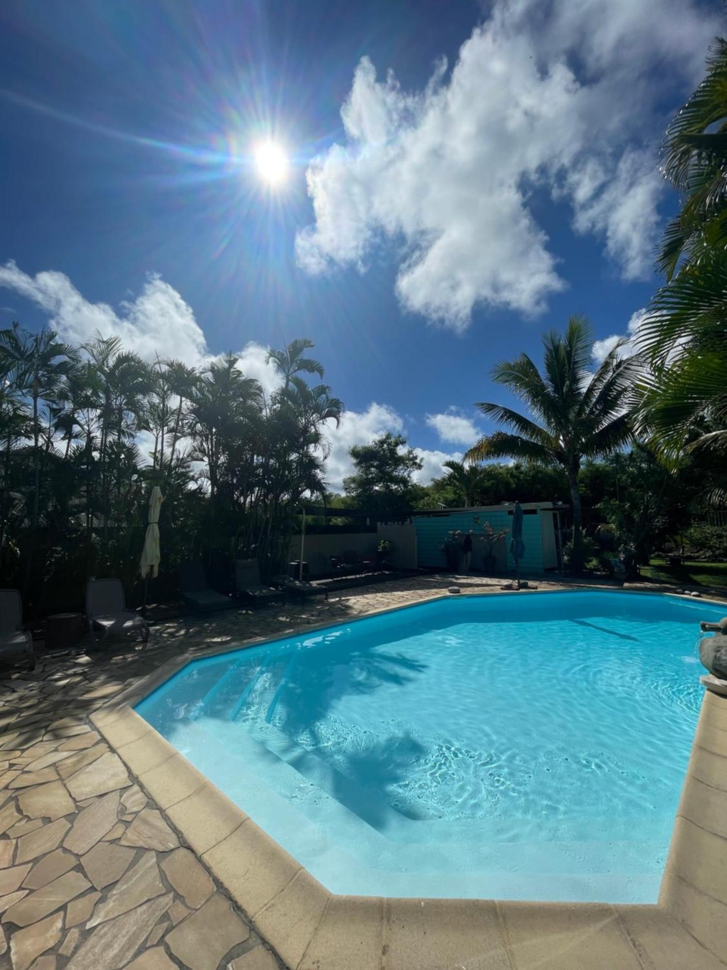 Villa Albizia 974 Avec Piscine Et Spa Saint Pierre Exterior foto
